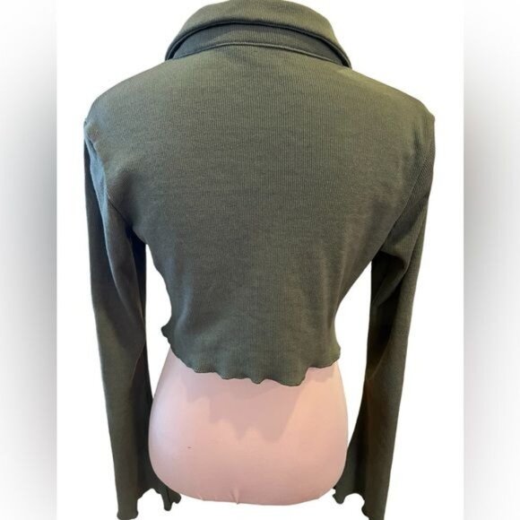 MABLE ASPEN LONG SLEEVE CROPTOP Olive Green Size Large - Picture 4 of 10